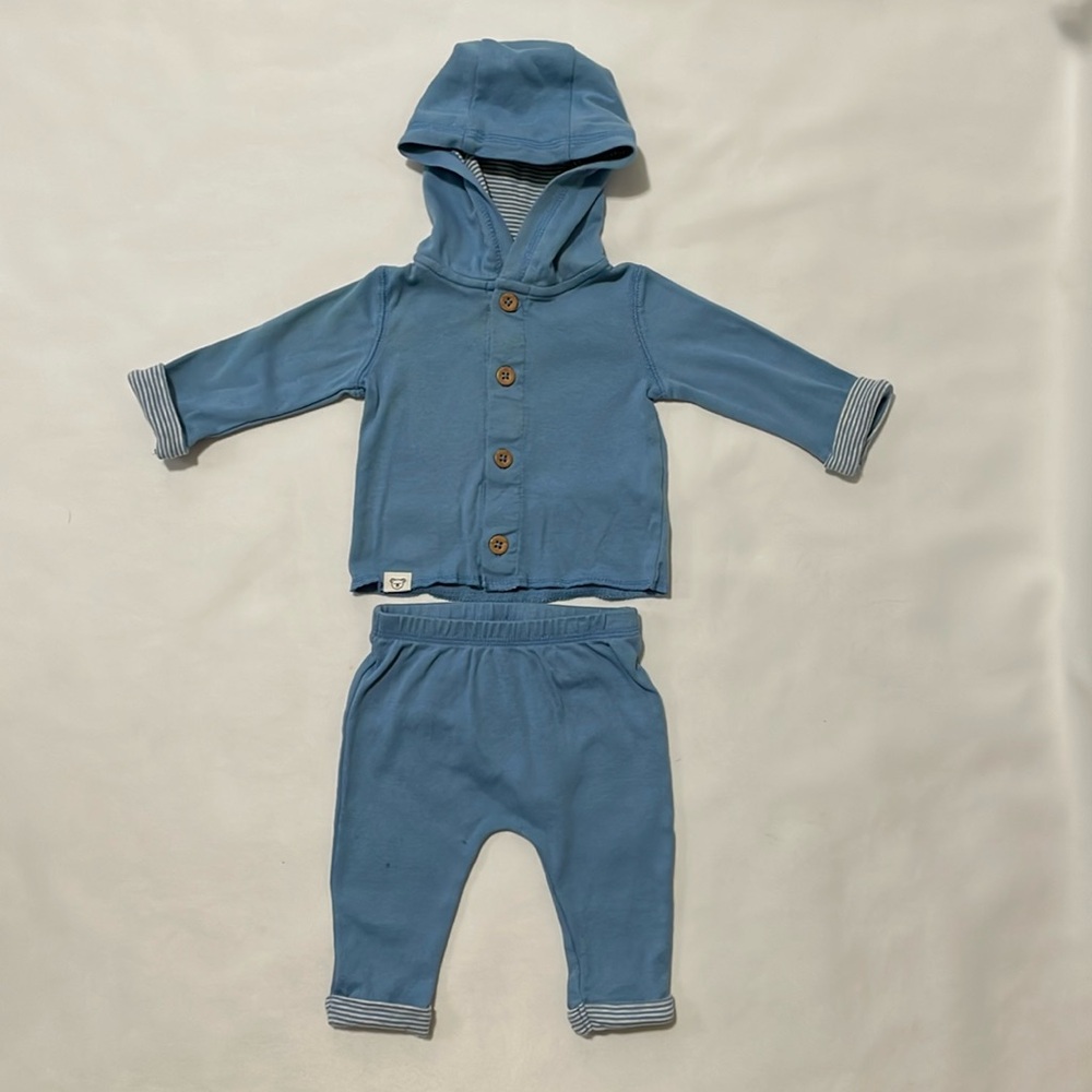 Carter’s Jacket and pants set size‎ 3 months